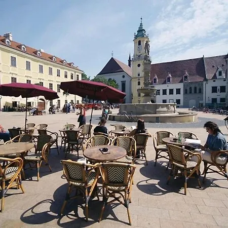 Cozy 1 Bed Floor In The Old Town Apartamento Bratislava