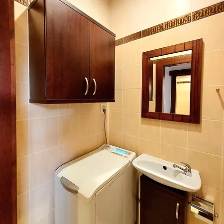 Cozy 1 Bed Floor In The Old Town דירה