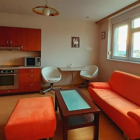 Cozy 1 Bed Floor In The Old Town Apartamento *