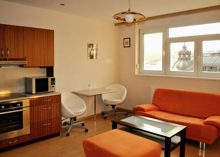 Cozy 1 Bed Floor In The Old Town * Pozsony